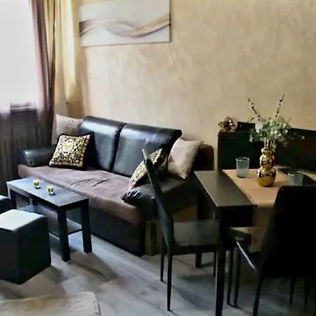 Apartment Mone