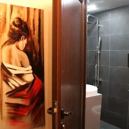 Apartment Mone